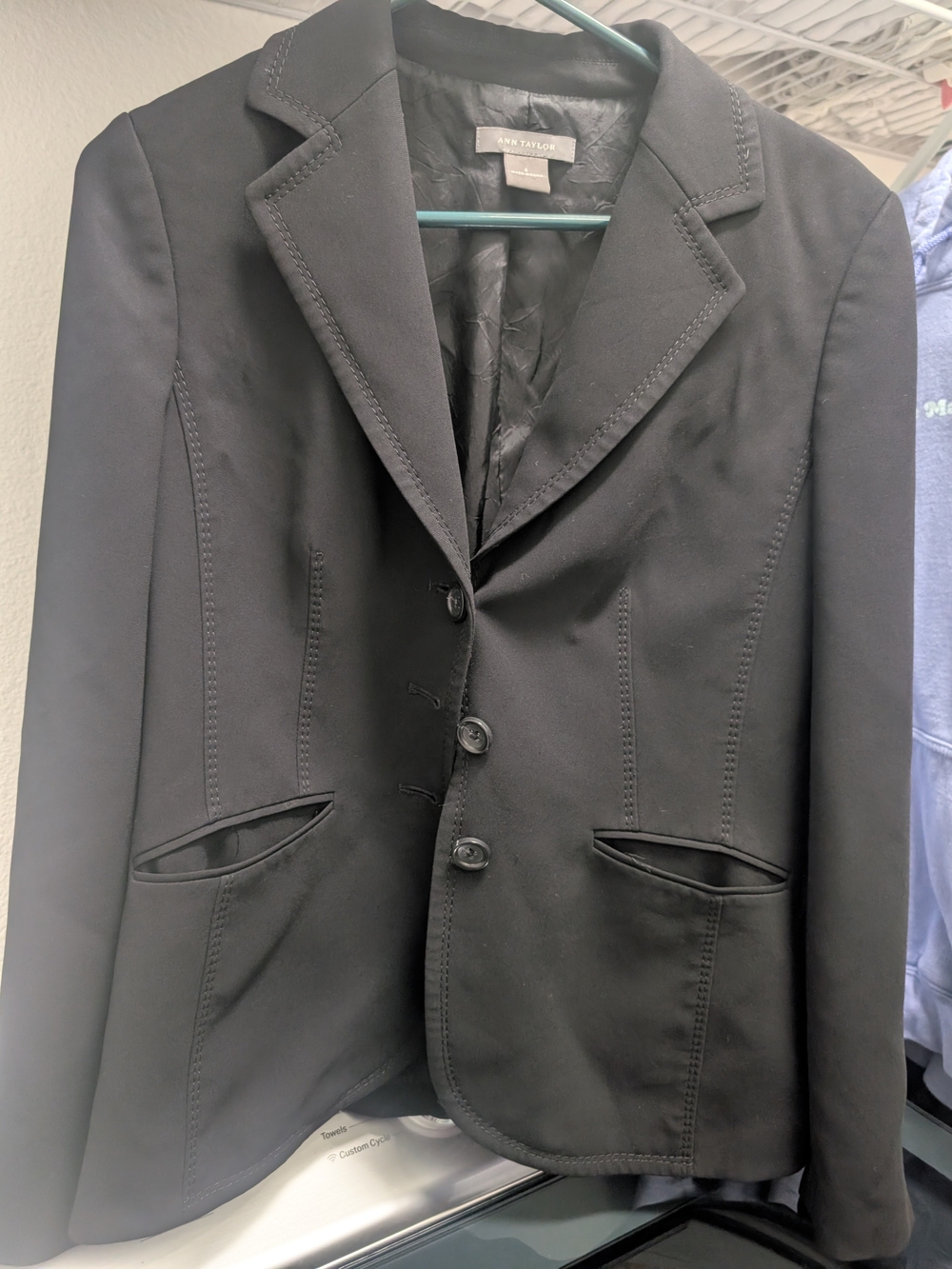 Ann Taylor Black Tailored Women's Blazer with Notch Lapel